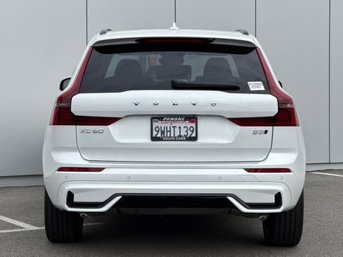 Certified 2026 Volvo XC60 B5 Plus AWD/4WD image 4