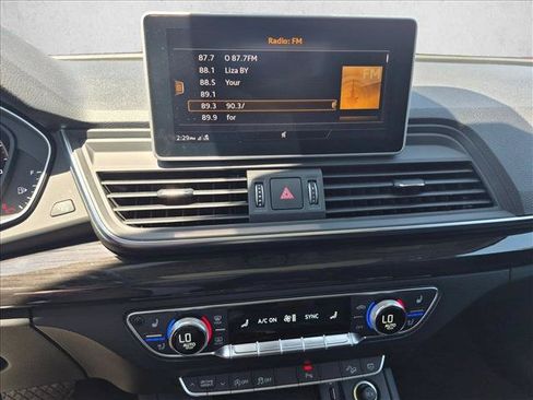 Used 2018 Audi Q5 Prestige w/ Prestige Package AWD/4WD image 12