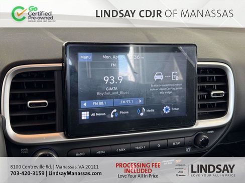 Used 2023 Hyundai Venue SEL w/ Cargo Package FWD image 11
