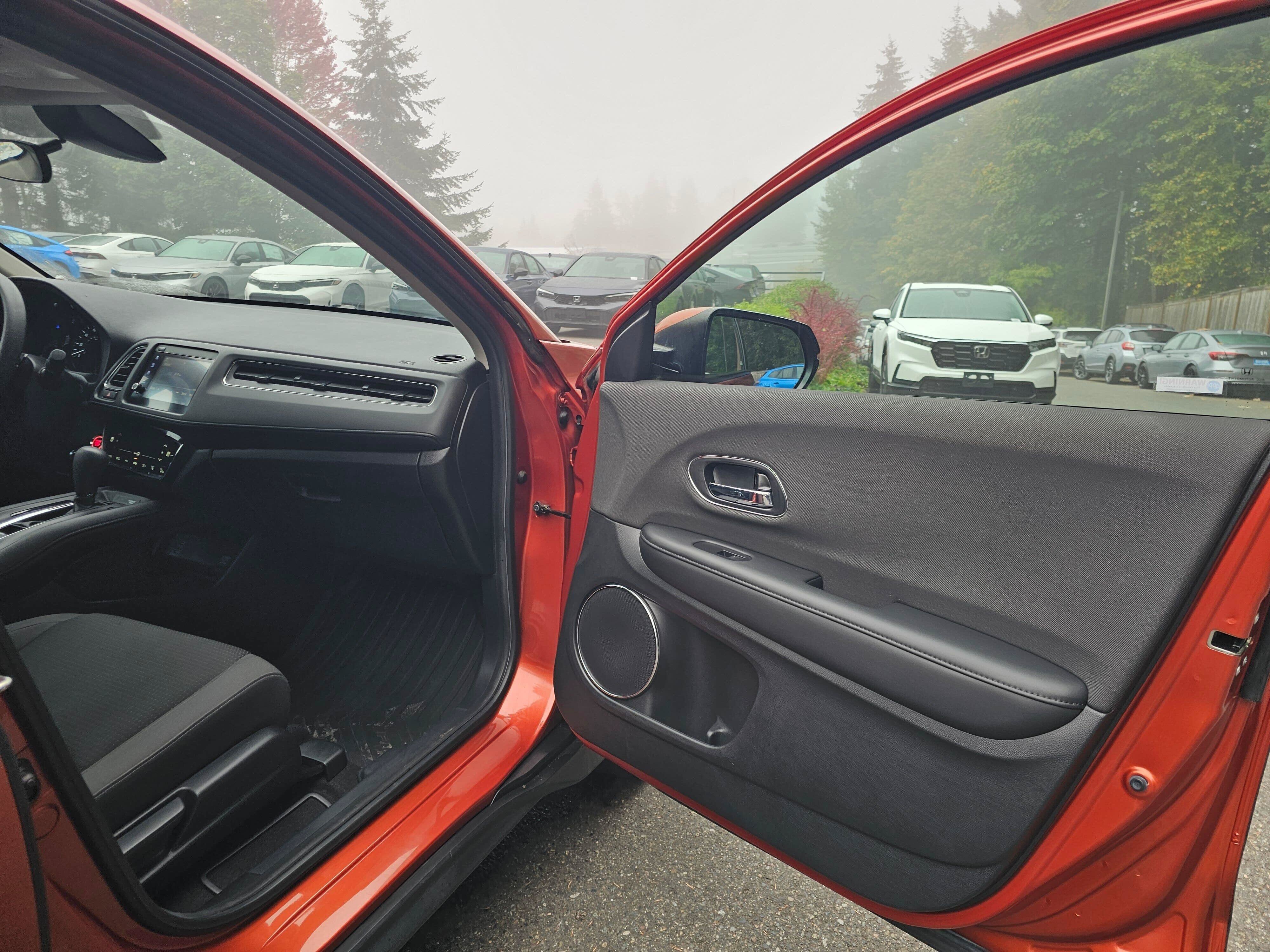 Used 2020 Honda HR-V EX image 12
