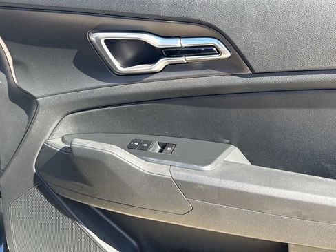 New 2026 Kia Sportage LX image 17