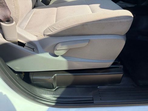 Used 2017 Chevrolet Silverado 1500 W/T RWD image 18