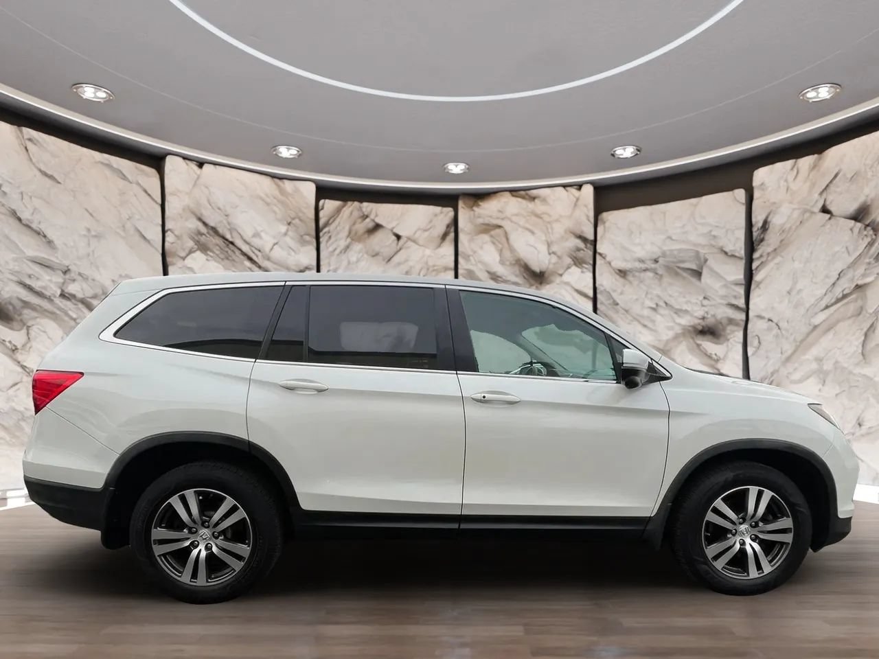 Used 2016 Honda Pilot EX image 8