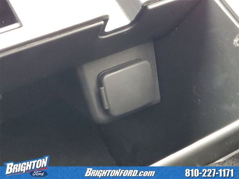 Used 2023 Ford Explorer XLT w/ Equipment Group 202A image 28