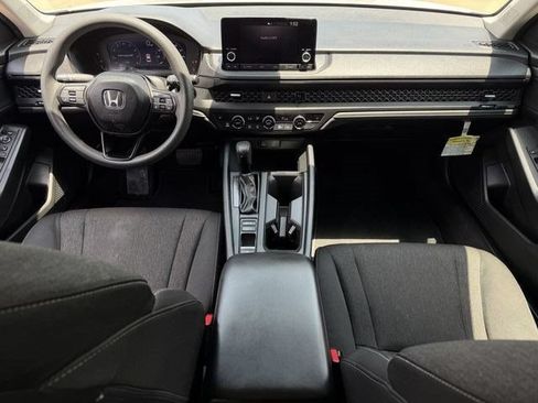 Used 2025 Honda Accord SE image 10