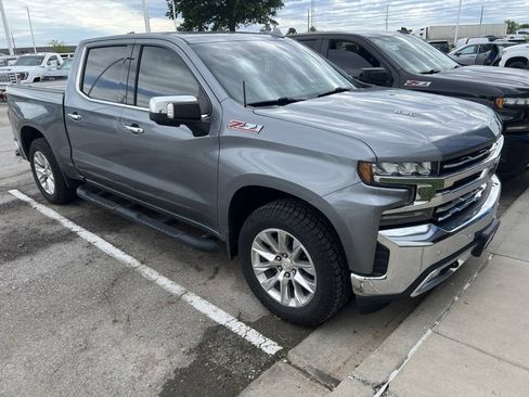 Used 2021 Chevrolet Silverado 1500 LTZ w/ Technology Package AWD/4WD image 2