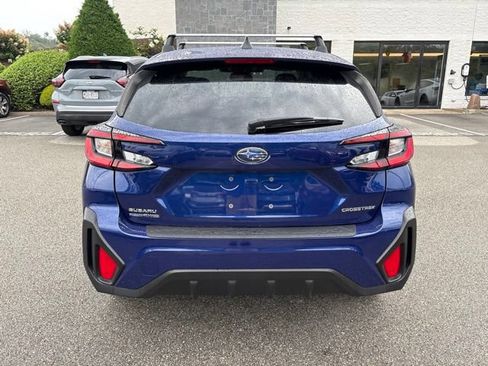 Used 2024 Subaru Crosstrek 2.0i AWD/4WD image 4