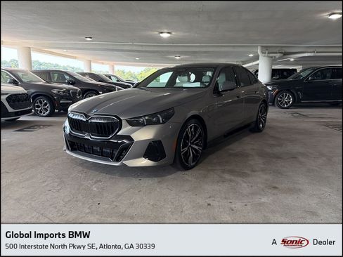 Used 2026 BMW 550e xDrive AWD/4WD image 1