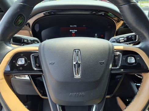 Certified 2022 Lincoln Corsair Reserve w/ Equipment Group 201A image 6