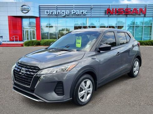 Used 2024 Nissan Kicks S FWD image 4