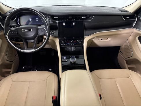 Used 2022 Jeep Grand Cherokee L Limited image 34