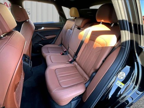 Used 2021 Audi Q5 2.0T Premium w/ Convenience Package image 22