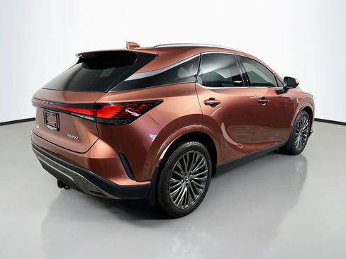 Used 2024 Lexus RX 350 FWD w/ Convenience Package image 4