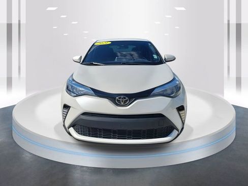 Used 2021 Toyota C-HR XLE image 2