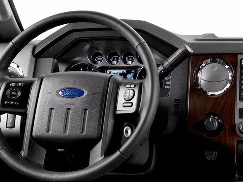 Used 2016 Ford F250 XLT AWD/4WD image 6