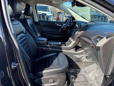 Used 2024 Ford Edge SEL image 7
