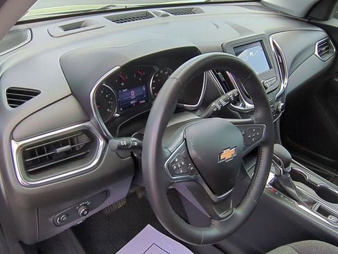 Certified 2022 Chevrolet Equinox LT image 10