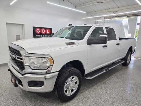Used 2023 RAM 2500 Tradesman AWD/4WD image 3
