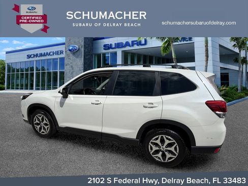 Certified 2023 Subaru Forester Premium AWD/4WD image 5