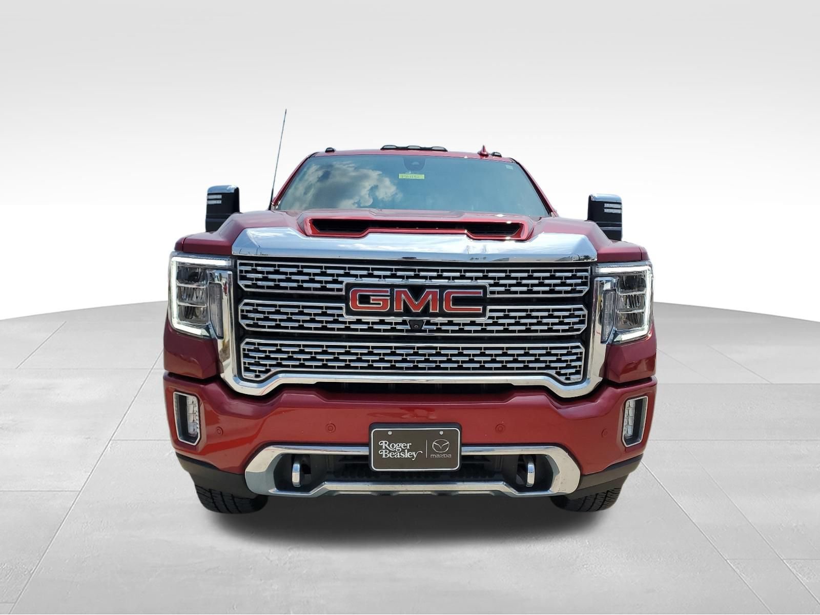 Used 2022 GMC Sierra 3500 Denali AWD/4WD image 2