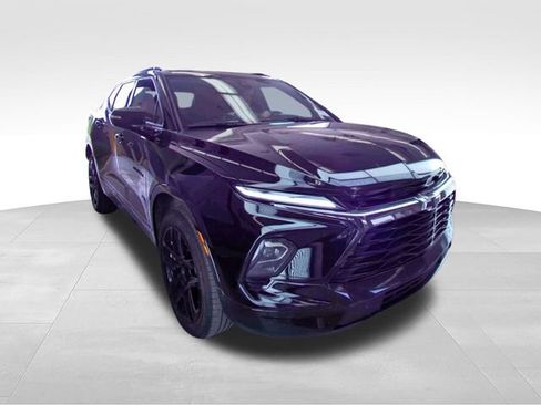 Used 2024 Chevrolet Blazer RS w/ Enhanced Convenience Package FWD image 4