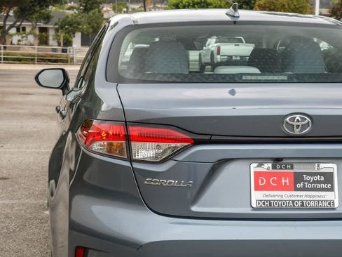 Used 2020 Toyota Corolla L w/ Carpet Mat Package (TMS) FWD image 6