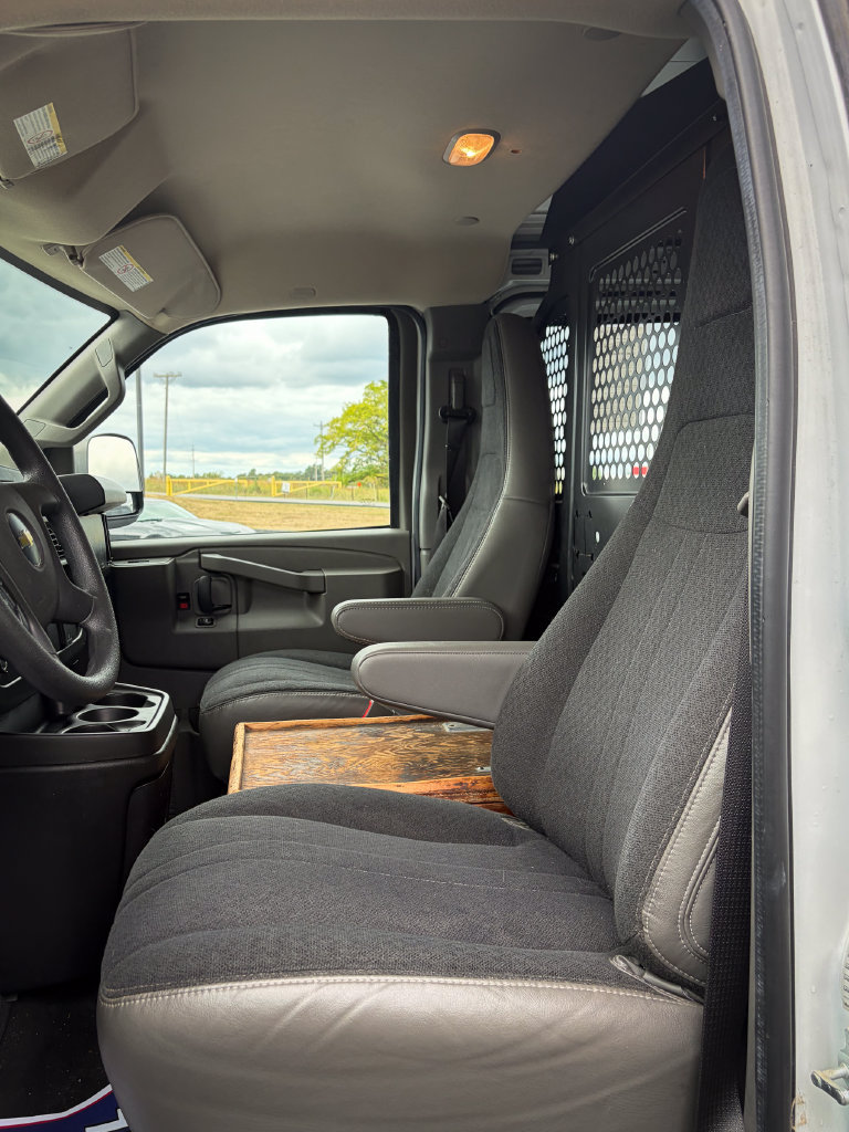 Used 2019 Chevrolet Express 2500 w/ Driver Convenience Package RWD image 17