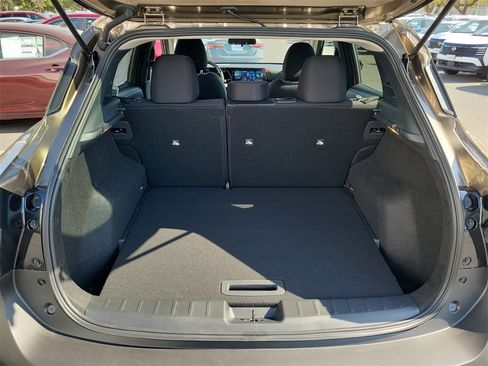 New 2026 Nissan Kicks SV image 13