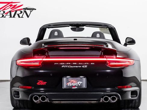 Used 2017 Porsche 911 Carrera 4S AWD/4WD image 4