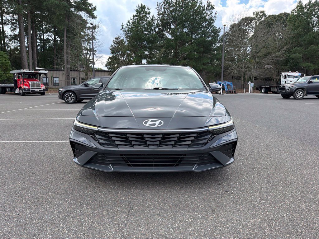 Certified 2024 Hyundai Elantra SEL FWD image 4