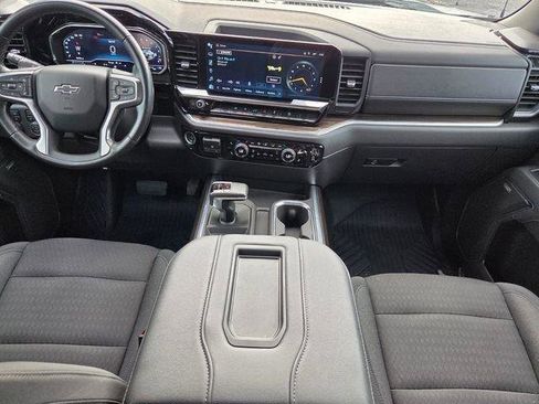 Used 2022 Chevrolet Silverado 1500 LT Trail Boss w/ Convenience Package II image 12