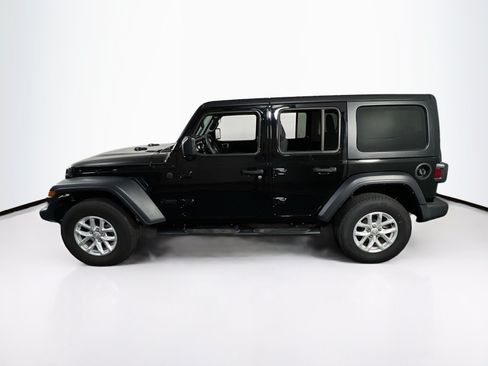 Used 2023 Jeep Wrangler Unlimited Sport AWD/4WD image 8