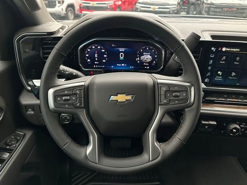 New 2026 Chevrolet Silverado 1500 LT image 18