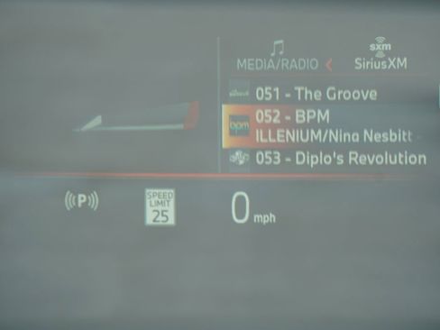 Used 2025 BMW 530i image 8