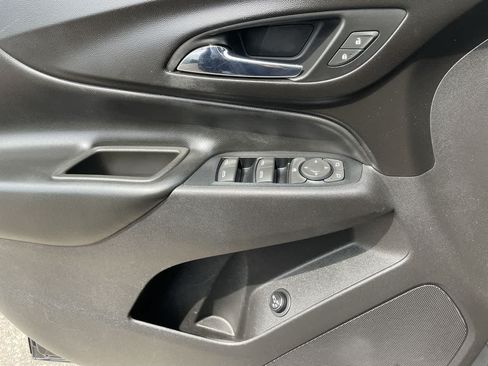 Used 2018 Chevrolet Equinox LT w/ Sun & Infotainment Package FWD image 31