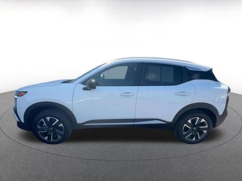 Used 2026 Nissan Kicks SV w/ Cold Weather Package AWD/4WD image 7