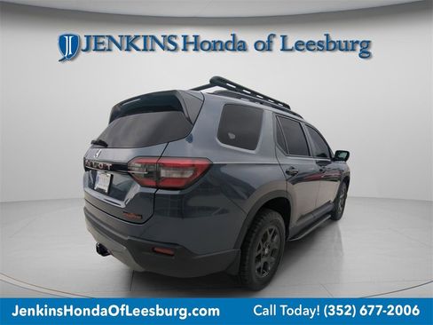 New 2026 Honda Pilot TrailSport image 4