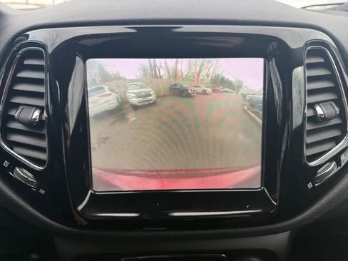 Used 2020 Jeep Compass Limited image 22