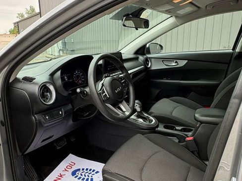 Used 2023 Kia Forte LXS FWD image 9