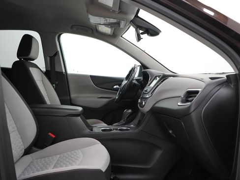 Used 2020 Chevrolet Equinox LT AWD/4WD image 11