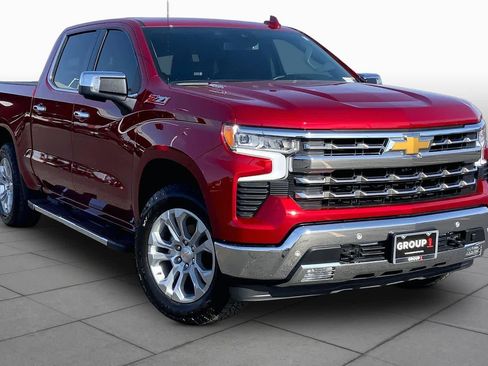 Used 2025 Chevrolet Silverado 1500 LTZ w/ Z71 Off-Road Package AWD/4WD image 3