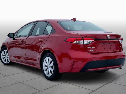 Used 2021 Toyota Corolla LE image 12
