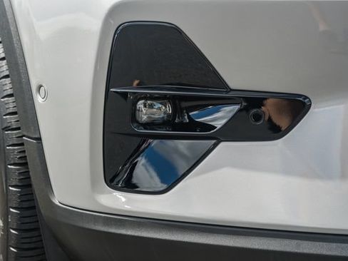 Certified 2023 Volvo XC40 B5 Ultimate w/ Protection Package Premier AWD/4WD image 16