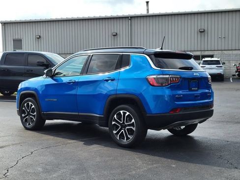 Used 2023 Jeep Compass Limited AWD/4WD image 4