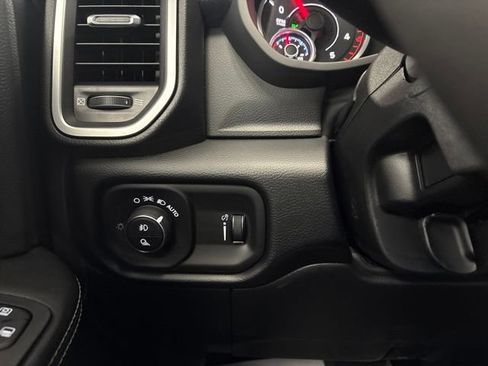 New 2026 RAM 2500 Big Horn AWD/4WD image 28