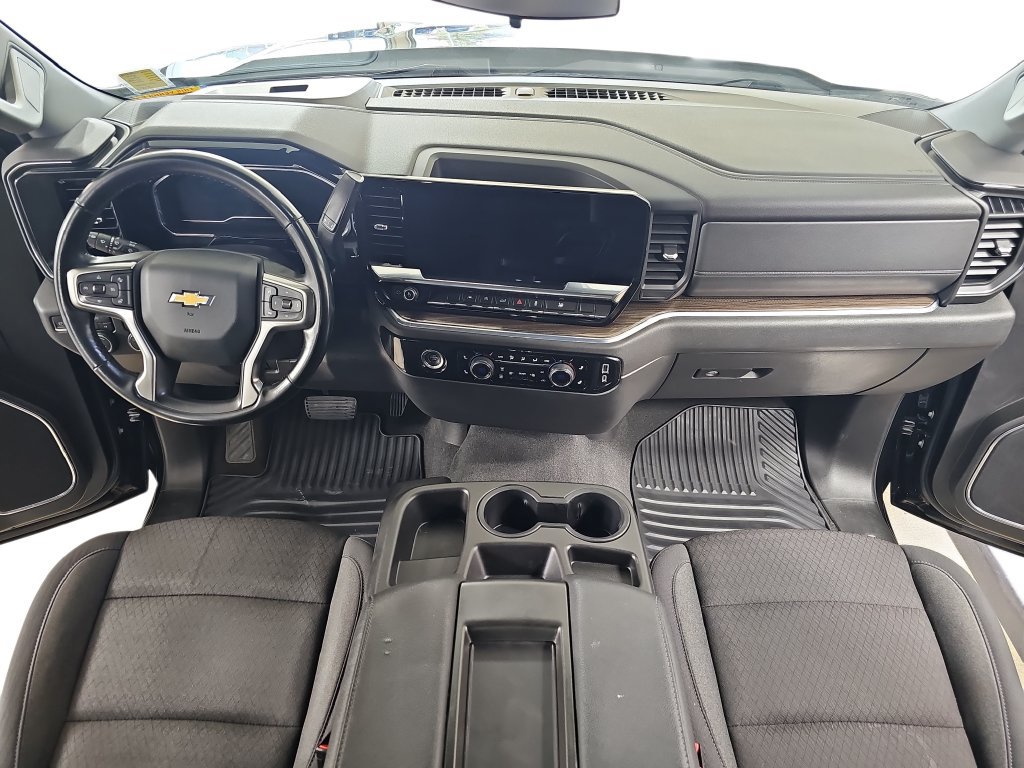 Used 2024 Chevrolet Silverado 1500 LT AWD/4WD image 11