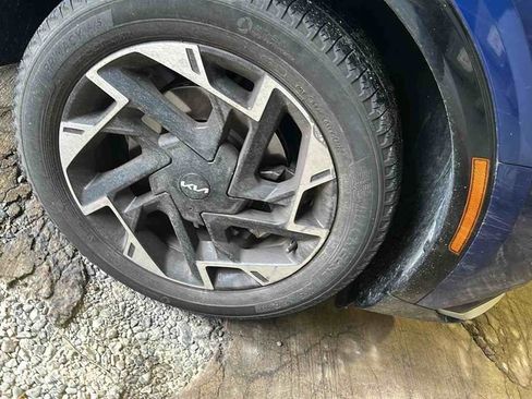 Certified 2023 Kia Sportage SX image 11