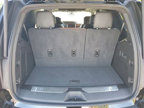 Used 2024 GMC Yukon Denali Ultimate image 33