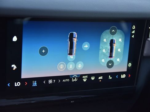 New 2025 Lincoln Navigator L Reserve w/ Jet Appearance Package image 31