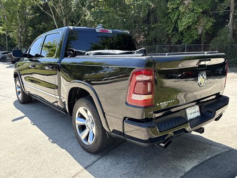 Used 2021 RAM 1500 Limited w/ Body Color Bumper Group RWD image 5